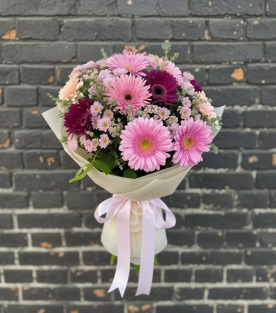 Букет цветов из: Герберы и Хризантемы в Игумново