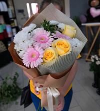 Букет цветов из:  Герберы, Розы и Хризантемы в Игумново