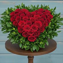 Цветочная композиция из Розы в виде сердца в Игумново