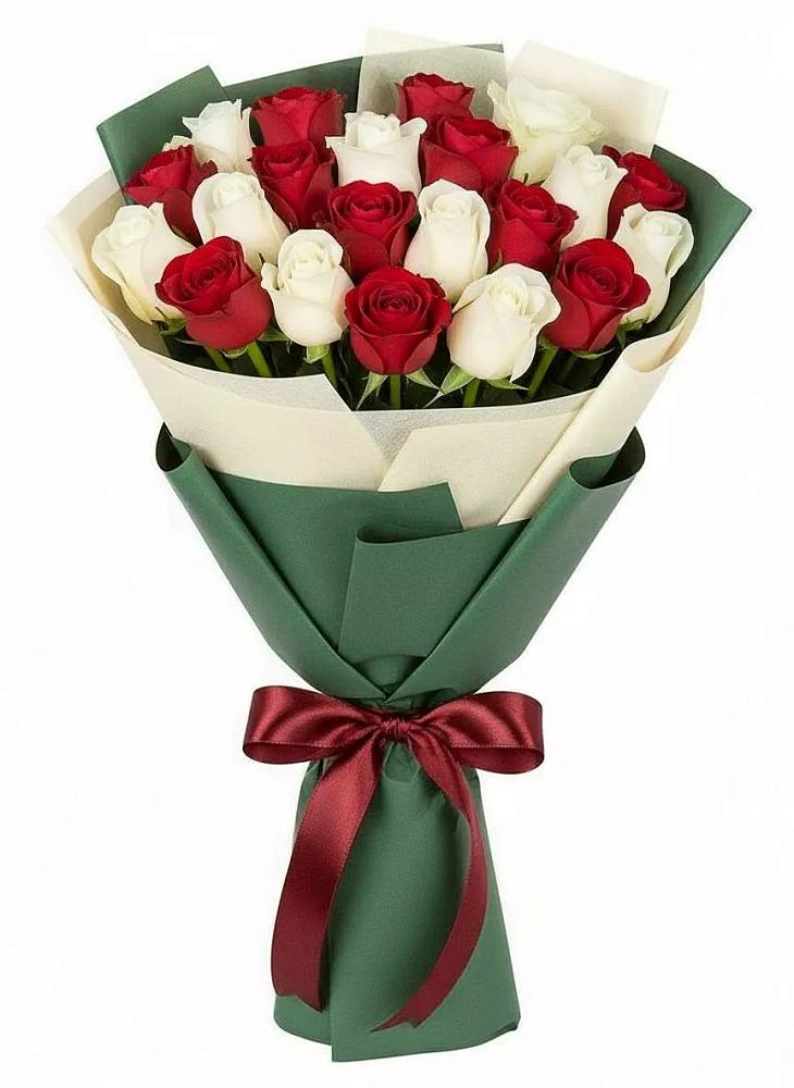 Букет Микс из красных и белых роз в Игумново