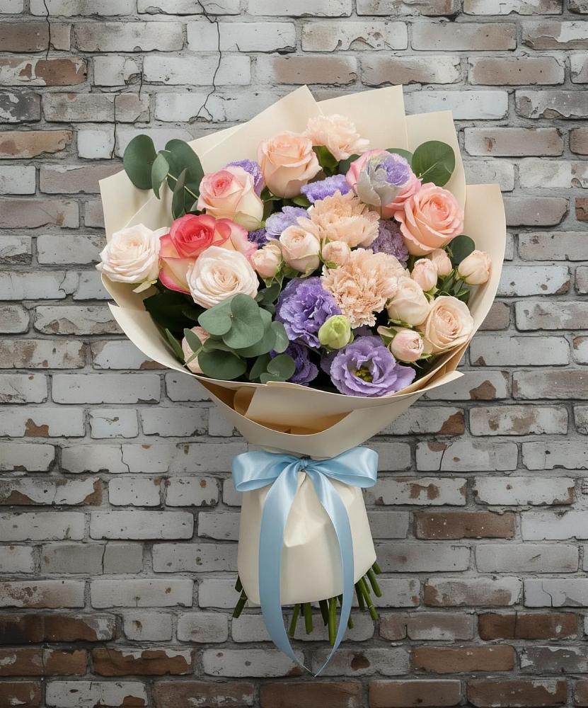 Букет цветов из: Розы, Лизиантусы и Гвоздики в Игумново