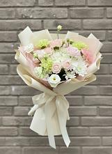 Букет цветов из:  Гвоздики, Розы, Лизиантусы и Хризантемы в Игумново
