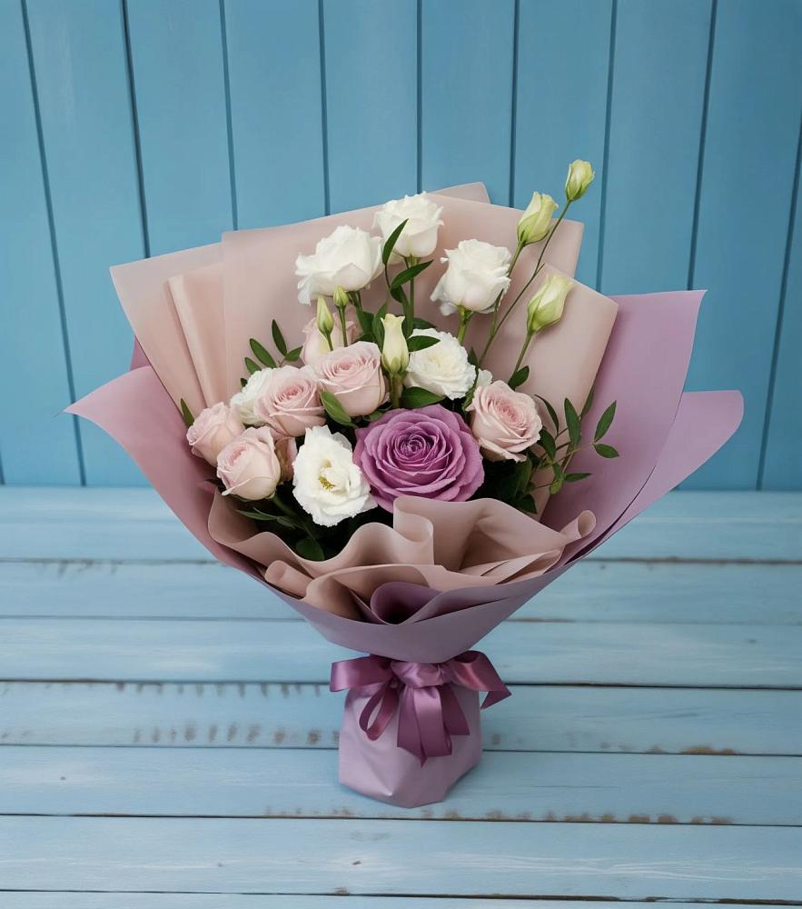 Букет цветов из: Розы и Лизиантусы в Игумново